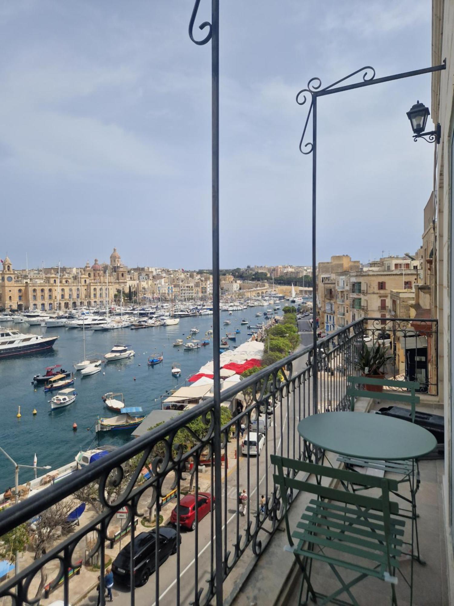 Korzo Suites Senglea Waterfront Экстерьер фото